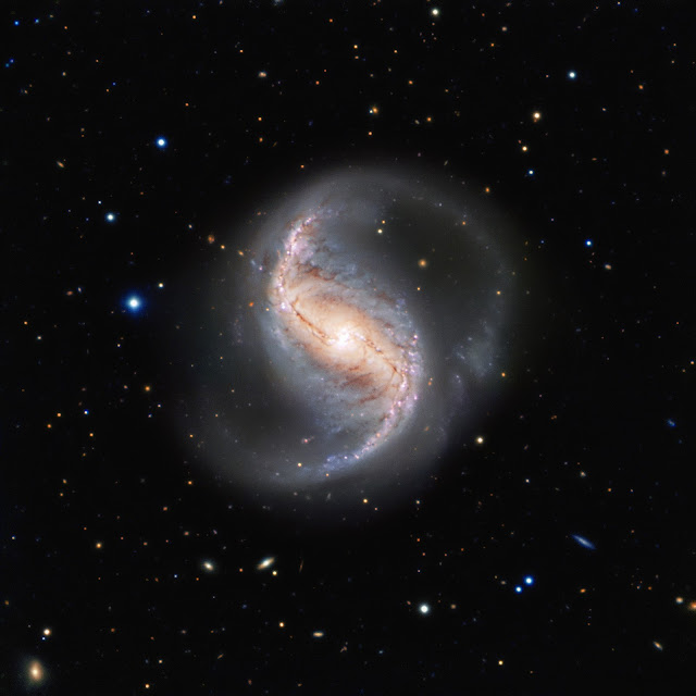 Spiral Galaxy NGC 986