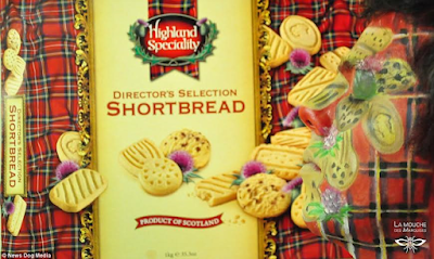 Amazing photos show naked models being painted into the background by