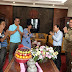 លោក ឈឹម ផាន់ណា ជូនកន្ត្រកផ្កាឯកឧត្តម ស សុខា និងលោកជំទាវ ក្នុងឱកាសទិវា នៃក្តីស្រលាញ់