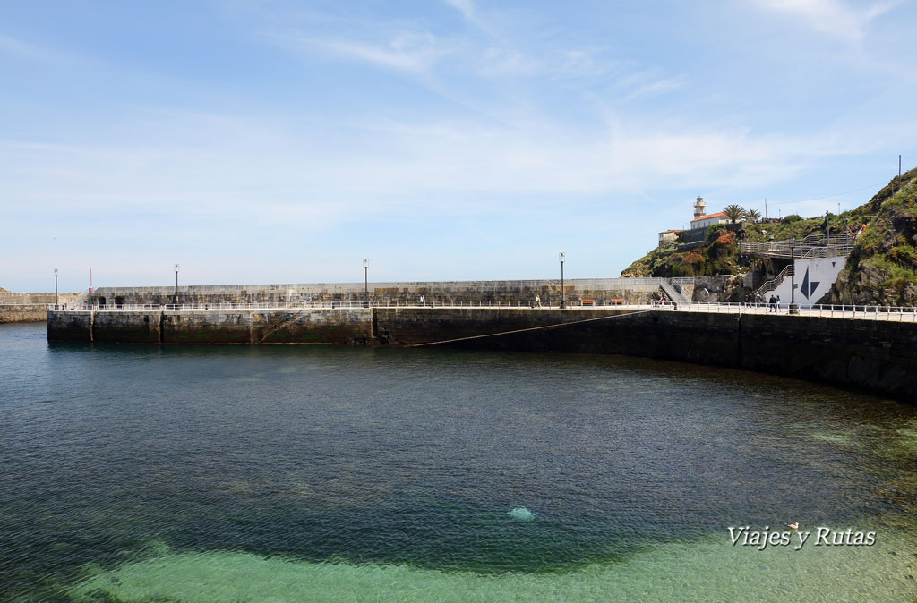 Espigón y faro de Cudillero, Asturias