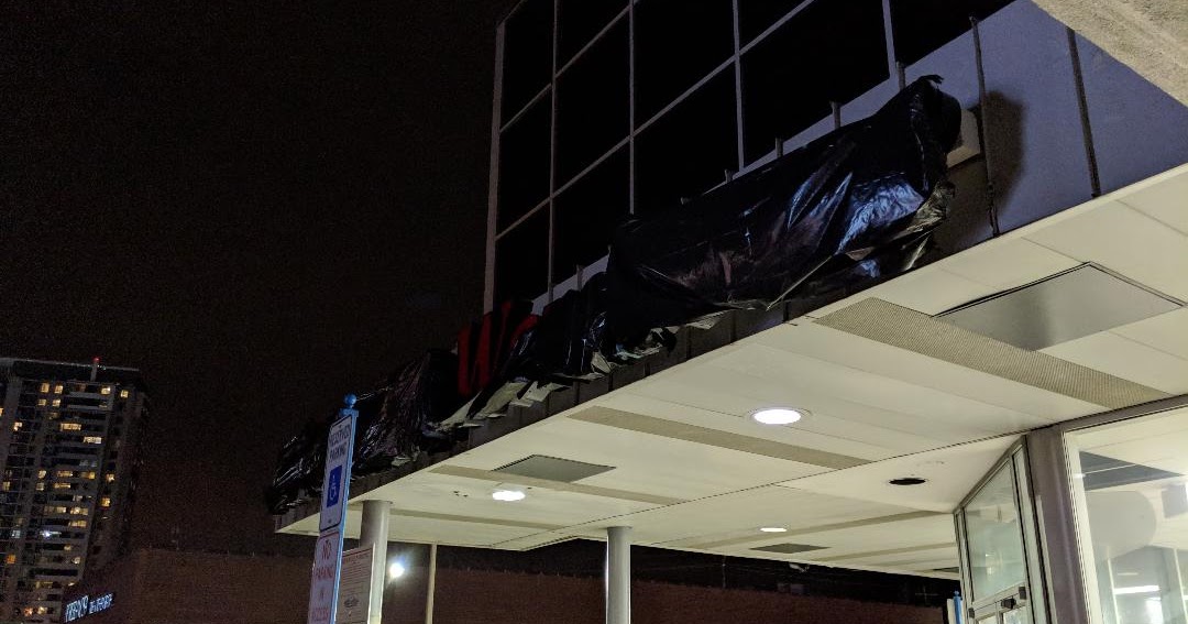 Robert Dyer Bethesda Row Mattress Warehouse to move at Metro Pike Center