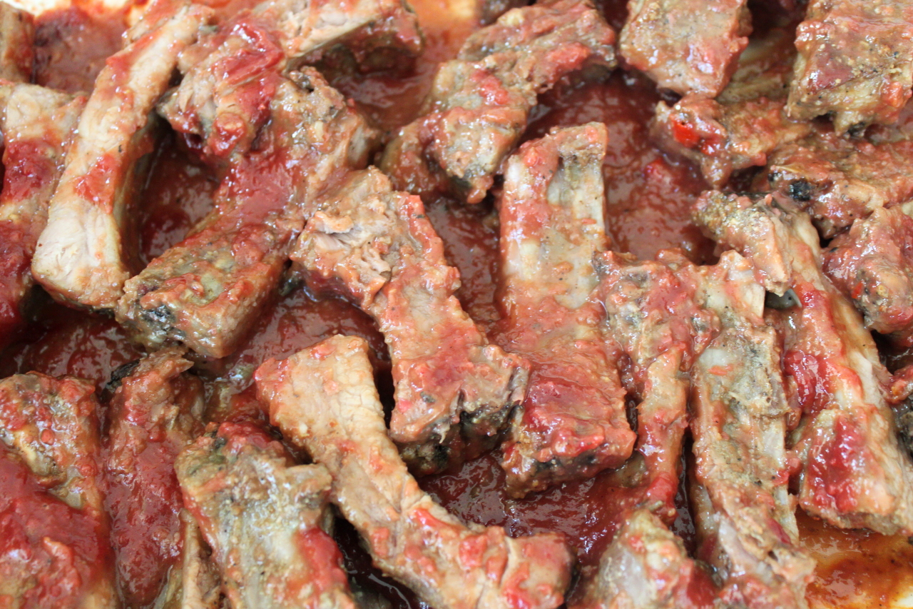 Mama Tommy's Asian Sticky Plum Sauce Ribs [Zack]