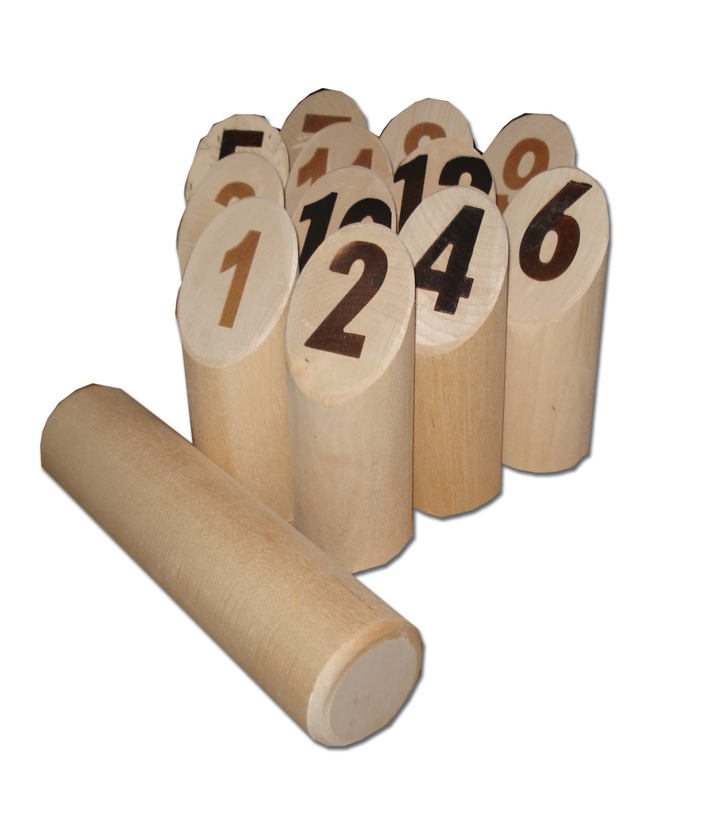 This is me Sarah mum of 3: Molkky - Outdoor family fun.