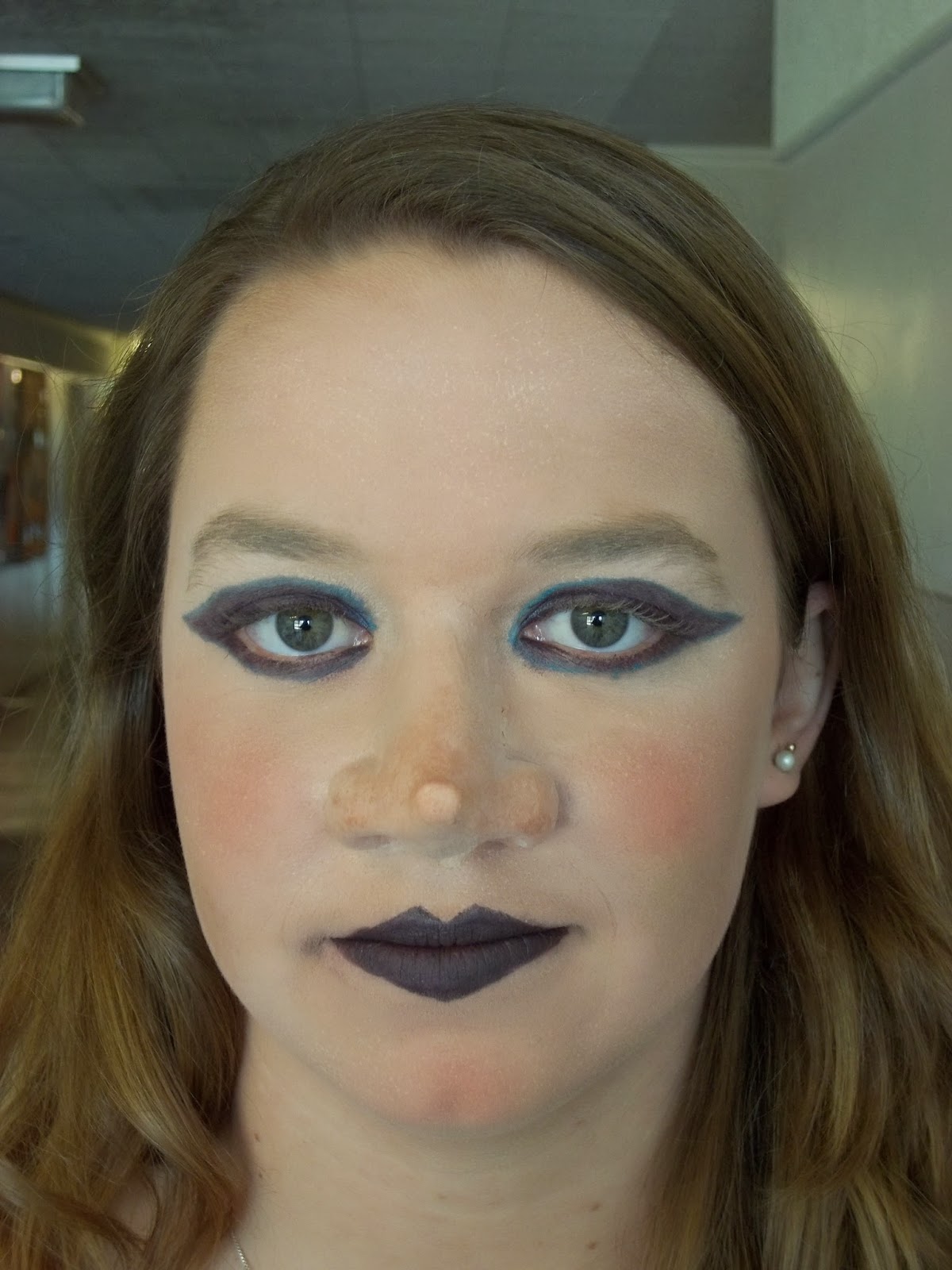 Audrey Surprenant Makeup Liquid Latex Pouring and Applying