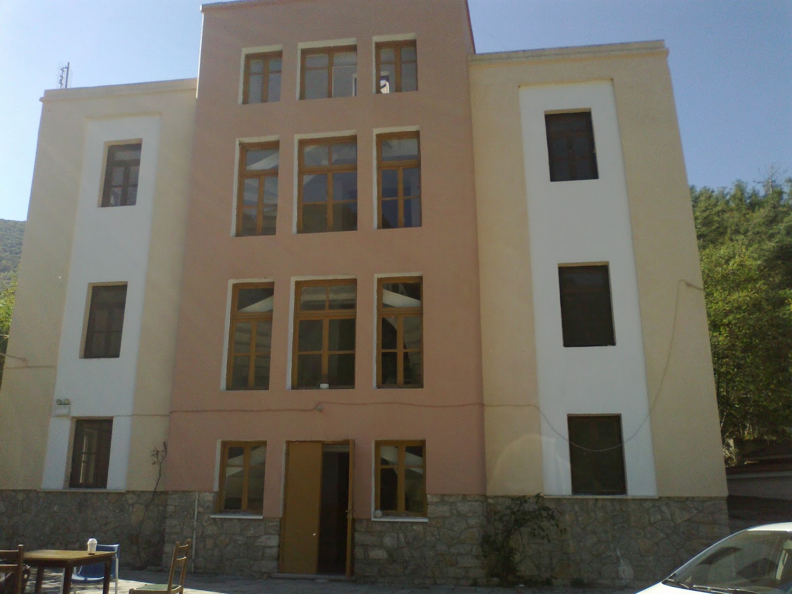 Περπατώντας στη Σιάτιστα και την Ιστορία Τα ιαματικά λουτρά στην