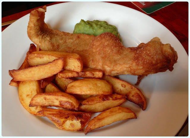 The Farmer's Arms, Bolton - Fish n chips