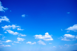Inilah Jawaban Mengapa Langit Berwarna Biru Pada Siang Hari