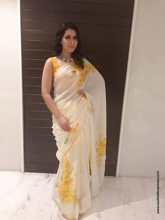 Raashi Khanna at Villain movie audio launch