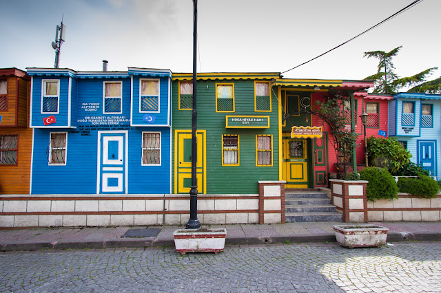Case in legno colorate Istanbul