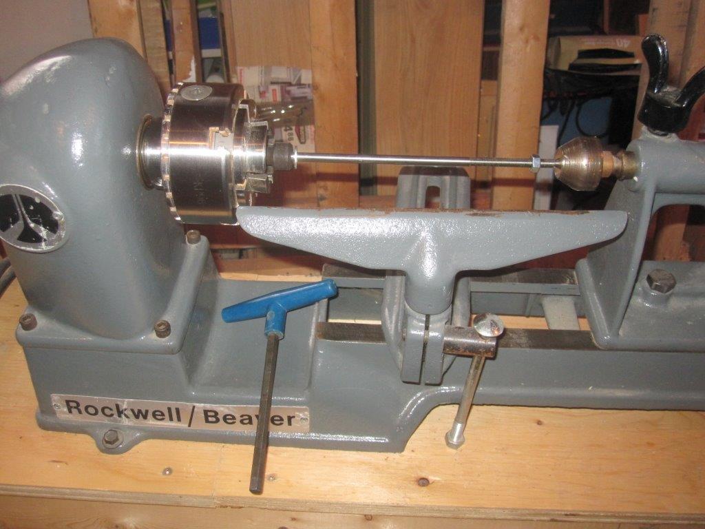 The Valley Woodworker Setting up the lathe for pen turning