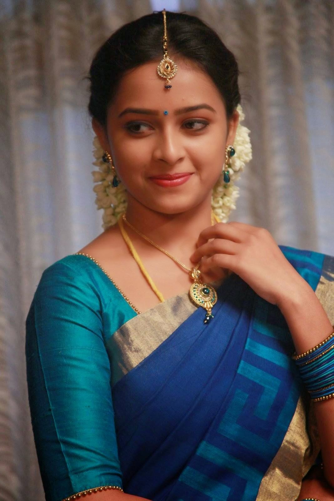 Sri Divya Tamil Actress Gallery | 2015 Latest Photos - Gethu Cinema