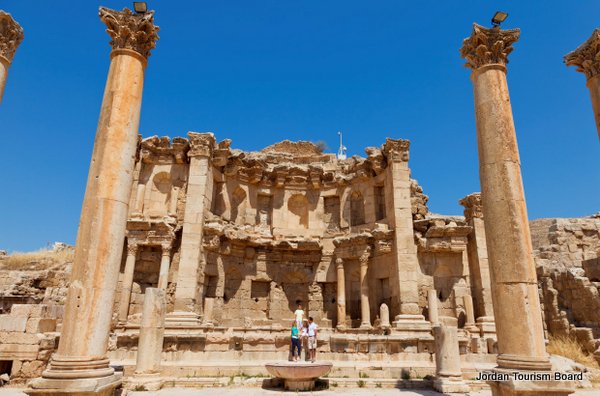 Nymphaeum (Jerash, Jordania) Nymphaeum (Jerash, Jordania)