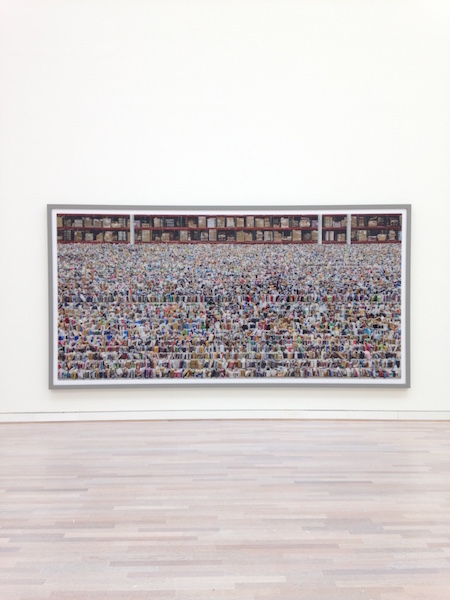 Monochromatic Axonometric Nicht Abstrakt