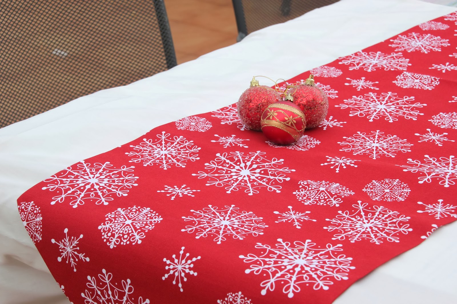 DIY Navidad: Camino de mesa navideño para mesa. - HANDBOX