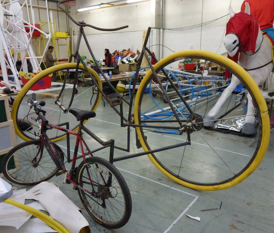 Mad Cycle Lanes of Manchester: Take part in the Manchester Day Parade