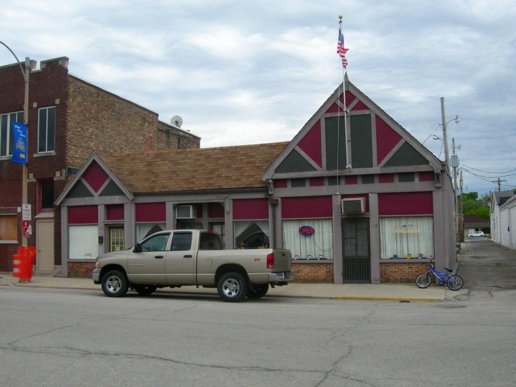 Hoosier Happenings From Falls of the Iroquois to Rensselaer