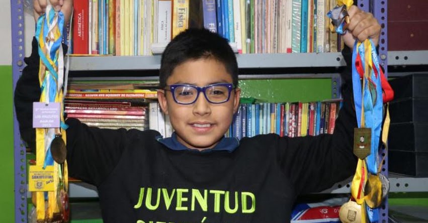 MATHÍAS RAMÍREZ CARRANZA: Conoce al niño genio que ingresó a 4 universidades y sueña con ser becado MATHÍAS RAMÍREZ CARRANZA: Conoce al niño genio que ingresó a 4 universidades y sueña con ser becado