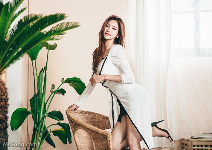 Beautiful Park Jung Yoon in fashion photoshoot in June 2017 (496 photos) photo 6-17