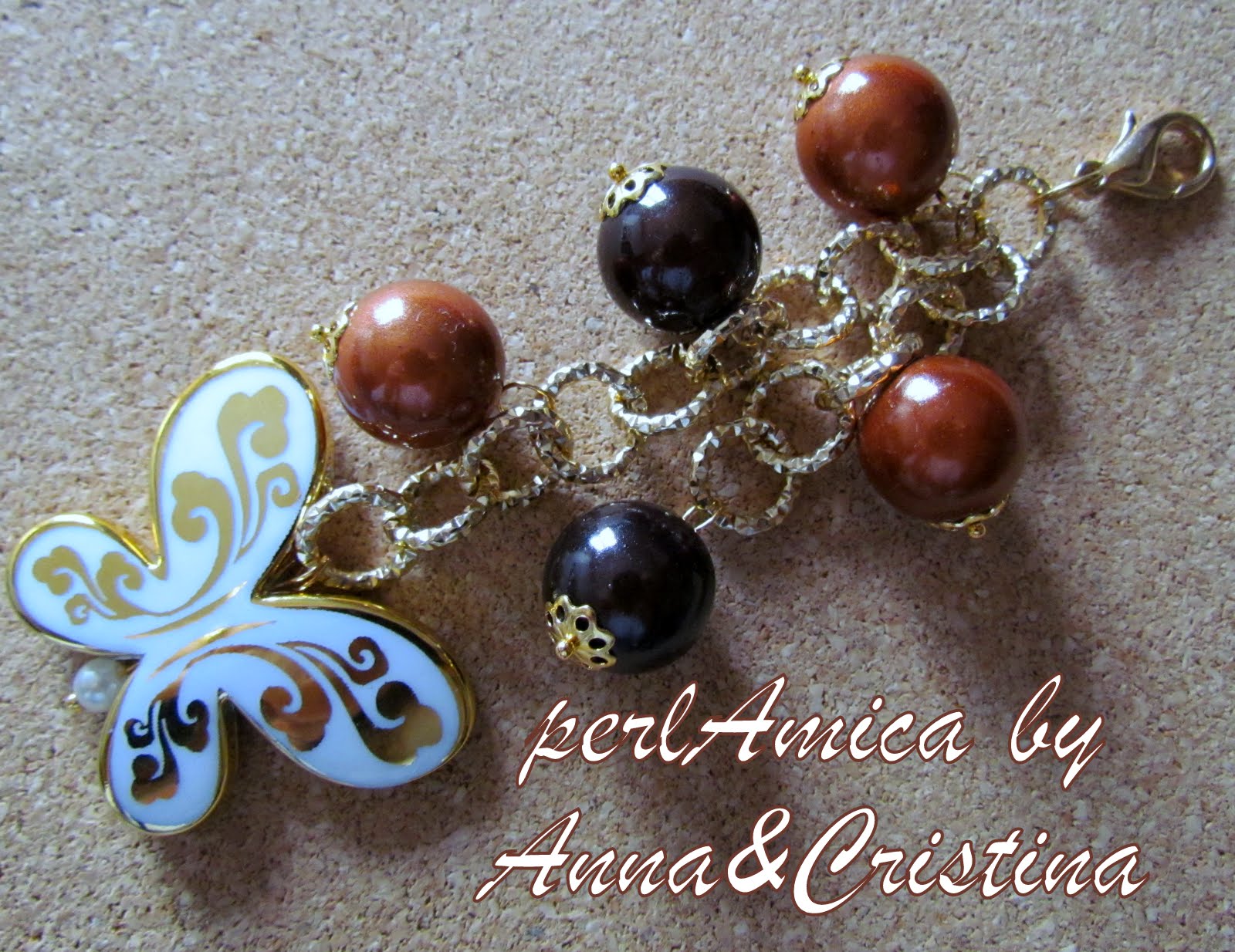 8 Stagioni Branelli Allentati Di Vetro Della Farfalla Di Colore Giallo Pallido A