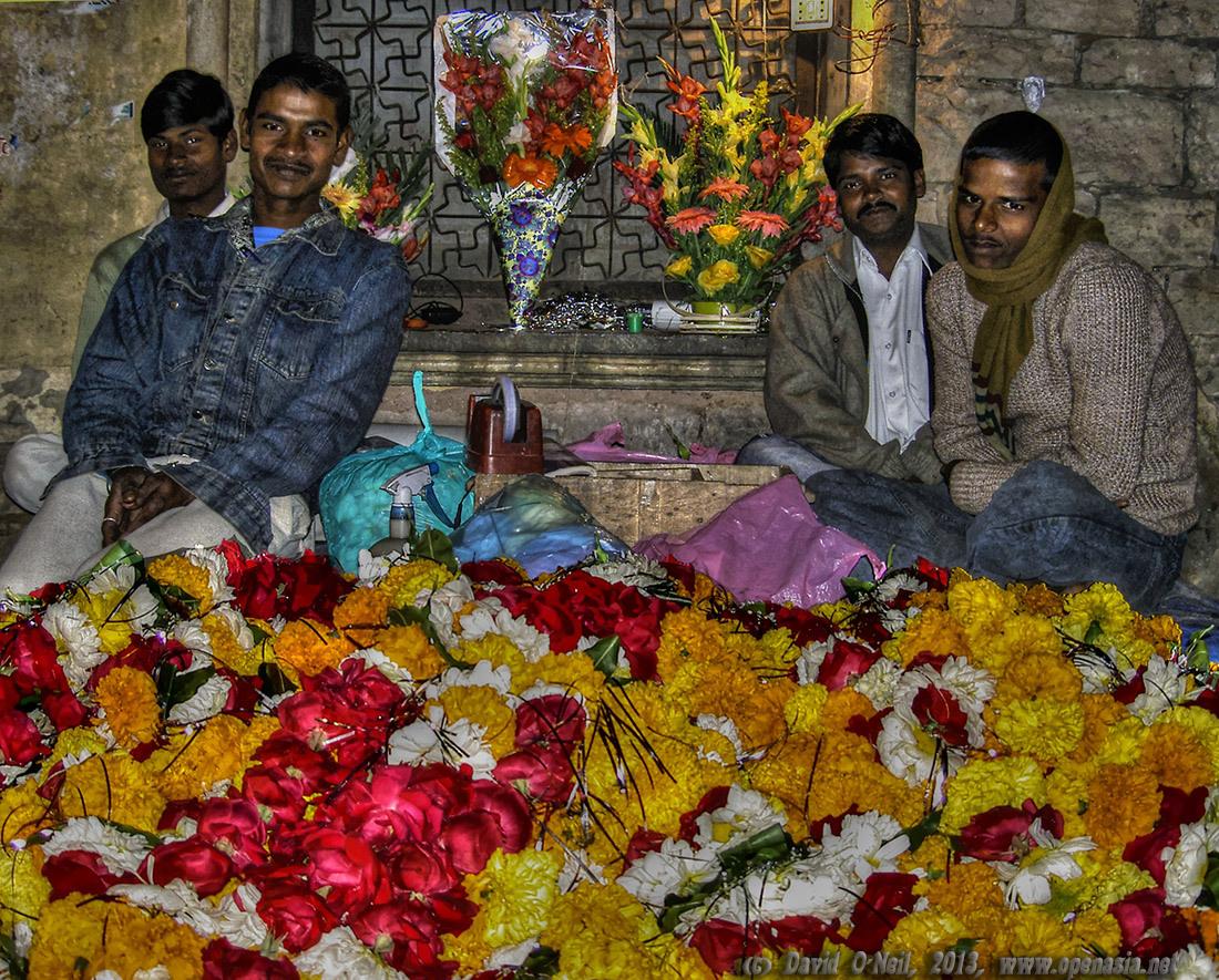 India+2006_DIndia20060757_tonemappedss.j