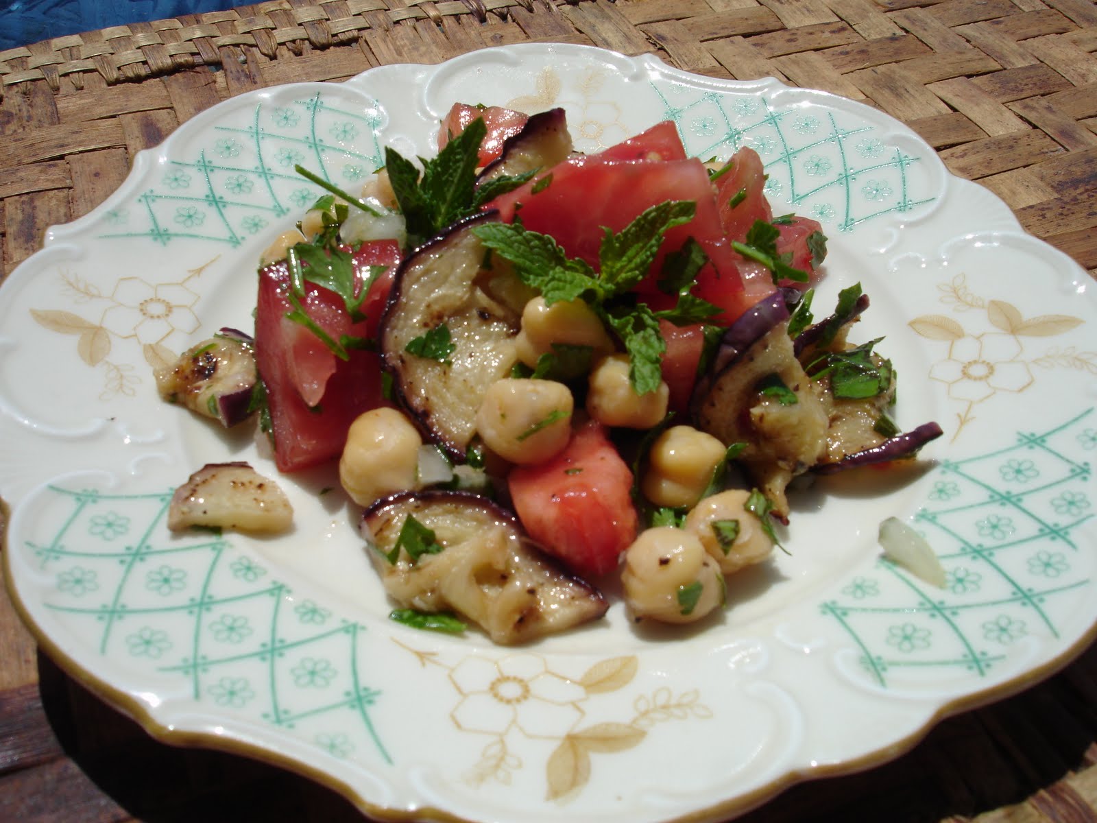 Kochbuch für Max und Moritz: Salat aus gebratenen Auberginen ...