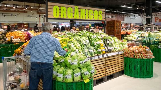 Carrefour cria área exclusiva para alimentos saudáveis em suas lojas Carrefour cria área exclusiva para alimentos saudáveis em suas lojas
