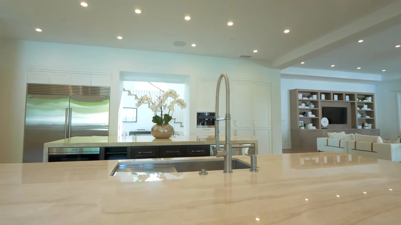 30 Photos vs. STEP INSIDE THE WEEKND CALABASAS HOUSE TOUR $24,995,000 - Luxury Home & Interior Design Tour