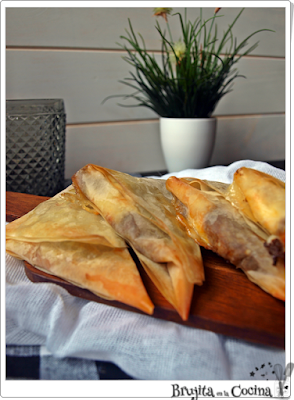 Samosas morcilla manzana