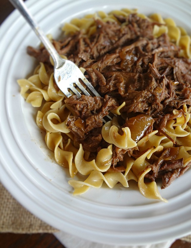The Cooking Actress: Slow Cooker Amish-style Shredded Beef
