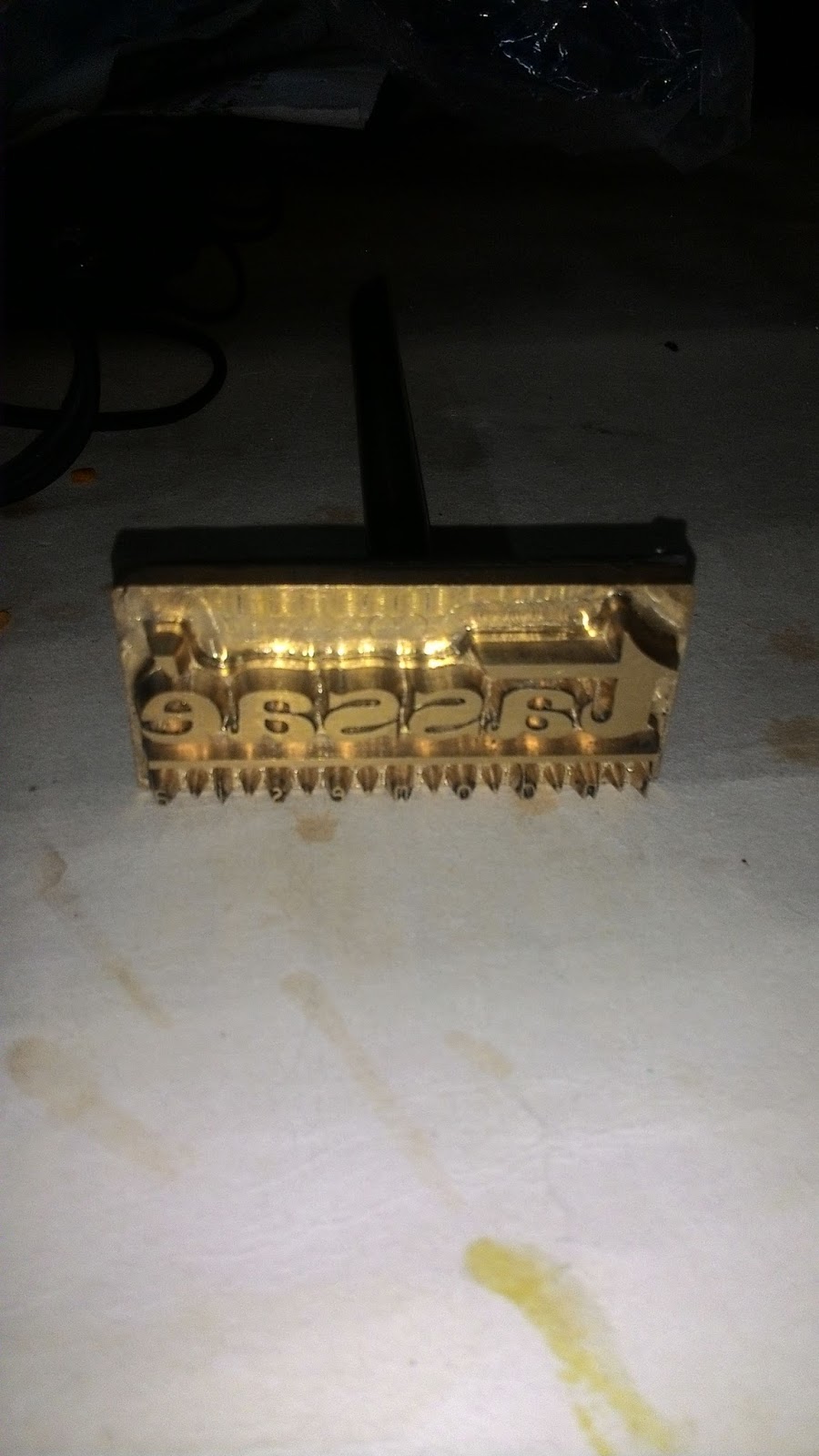 matras poly embos 24 jam Jasa Pembuatan Plat Emboss dan