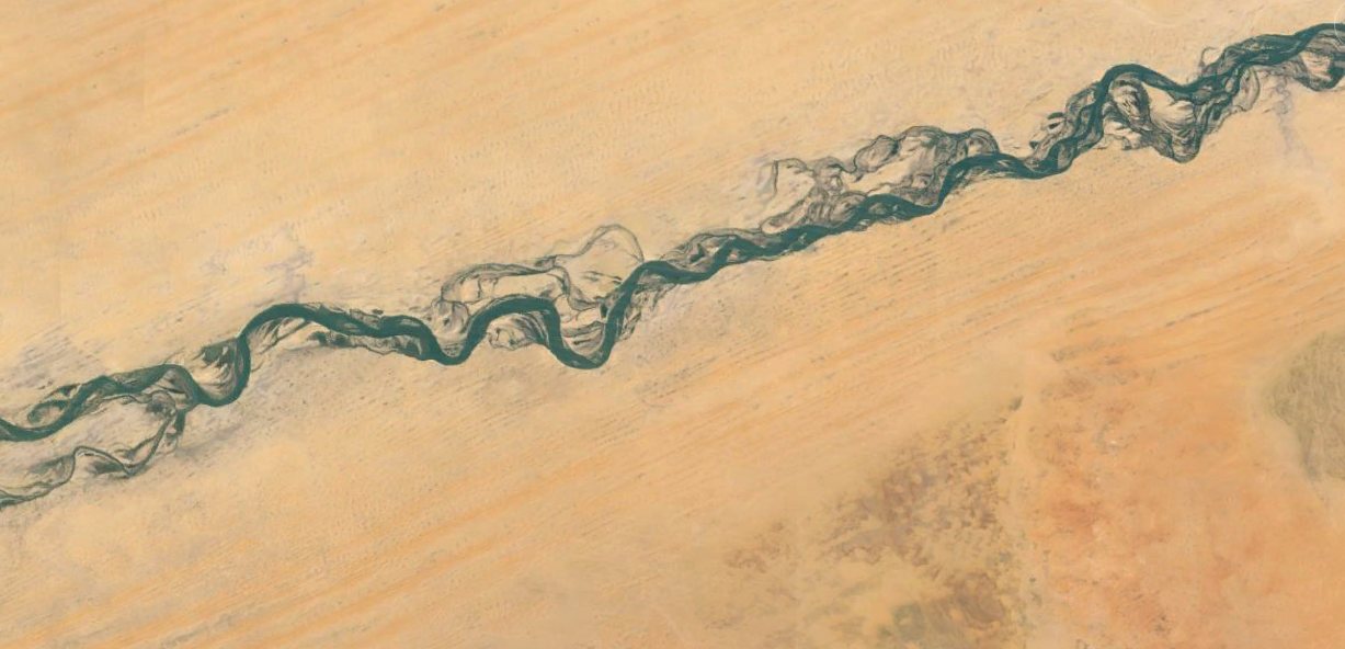 رودخانه ای در صحرا
