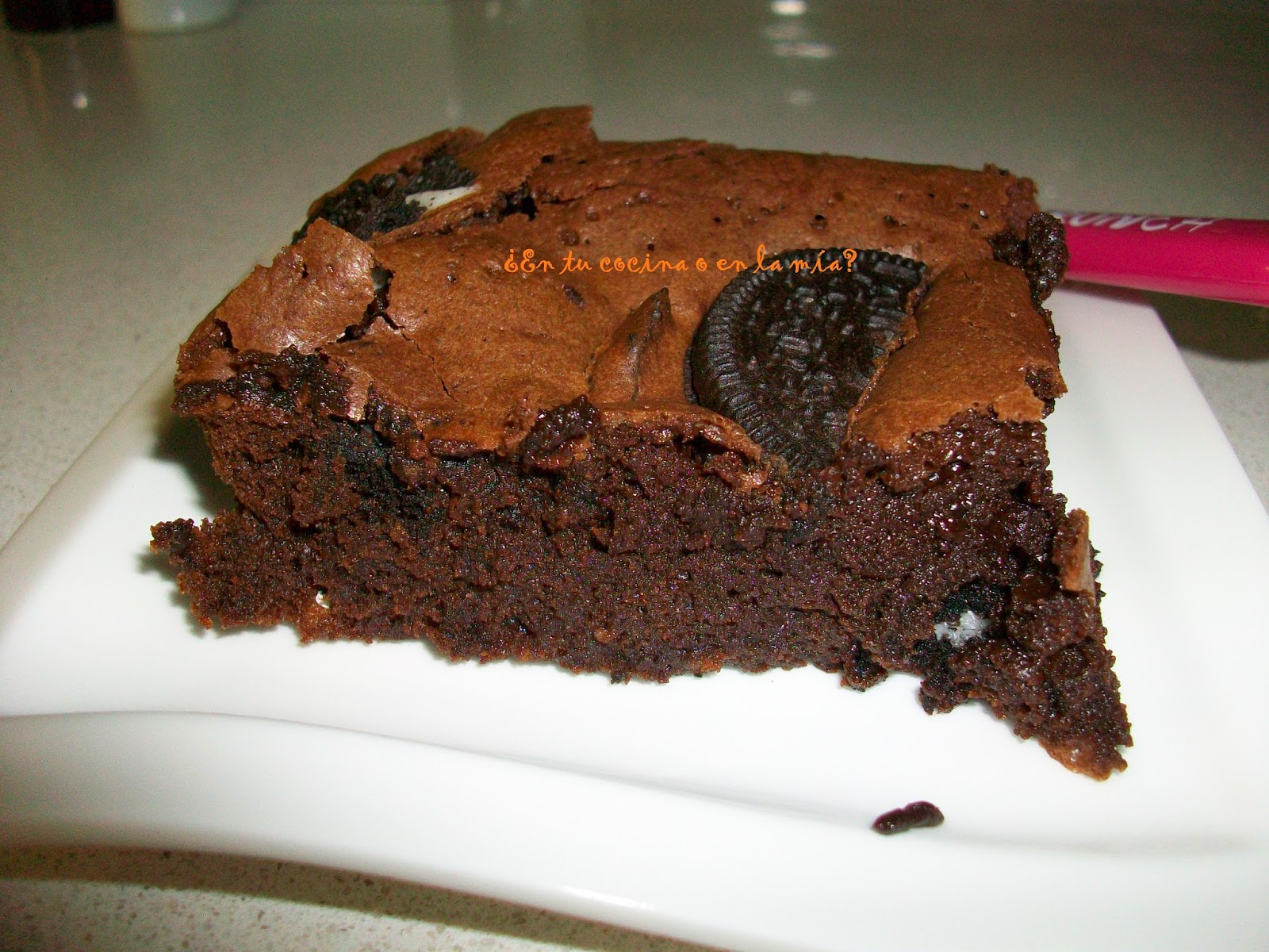 ¿En tu cocina o en la mía? BROWNIE DE CHOCOLATE Y OREO (Receta de Lorraine Pascale)