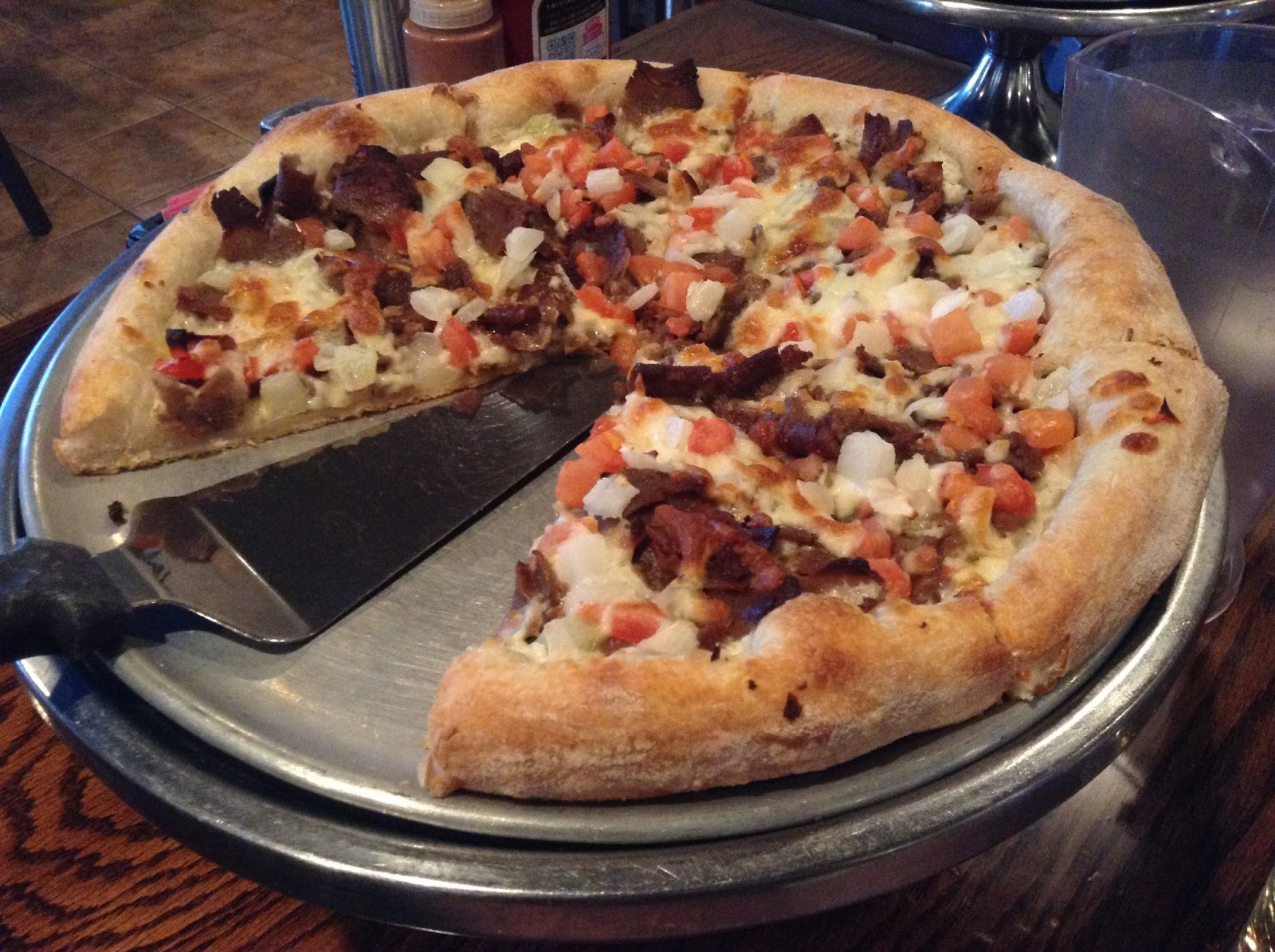 Have you tried Gyro Pizza from Roma&amp;#39;s? #FoodPornFriday |Big Dude Likes Food