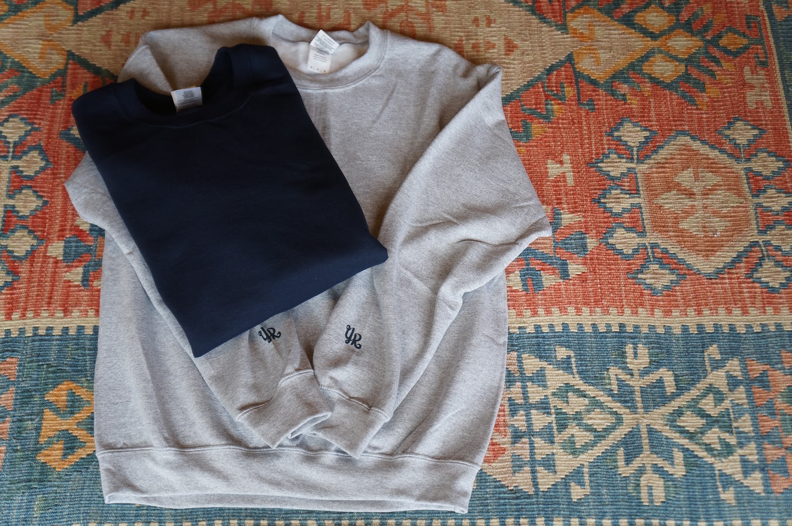 New Yrロゴtee Sweat 2周年も記念して