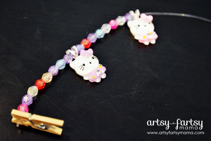 DIY Hello Kitty Bracelet at artsyfartsymama.com