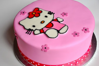 Cara Membuat Kue Ultah Hello Kitty Terbesar dan Terbaru