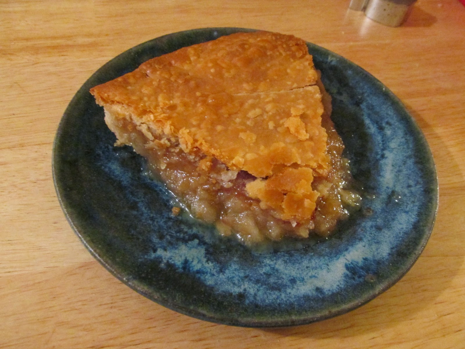 Mystery Lovers' Kitchen Ritz Cracker Mock Apple Pie