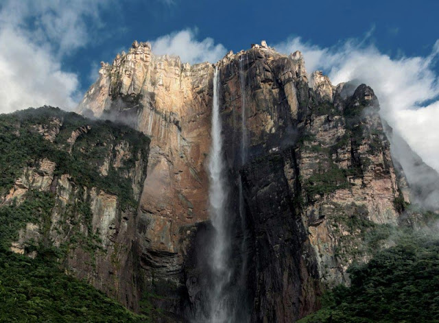 Fascinating Angel Falls with Stunning Scene