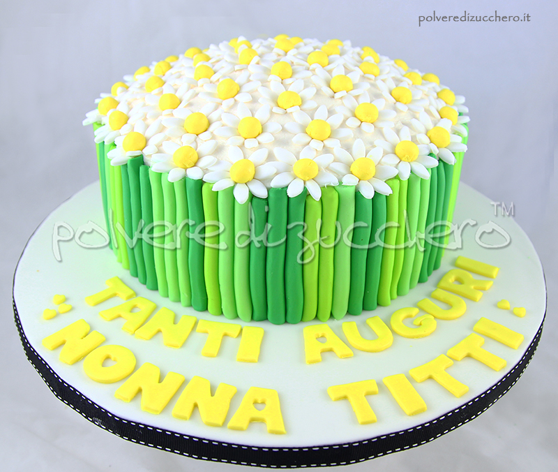 pasta di zucchero cake design torta bouquet margherite fiori in zucchero polvere di zucchero
