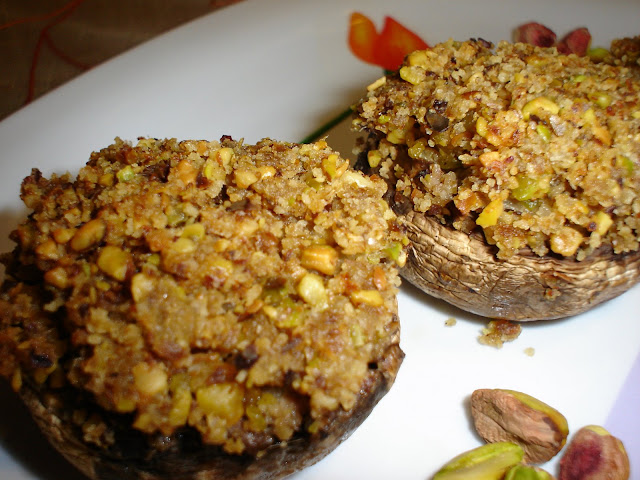  Champiñones Rellenos.- 