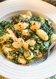 garlic and kale vegetarian gnocchi