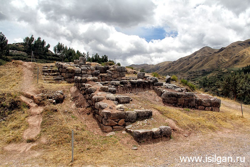 Пука-Пукара (Puca Pucara) Пука-Пукара (Puca Pucara). Священная Долина Инков. Перу
