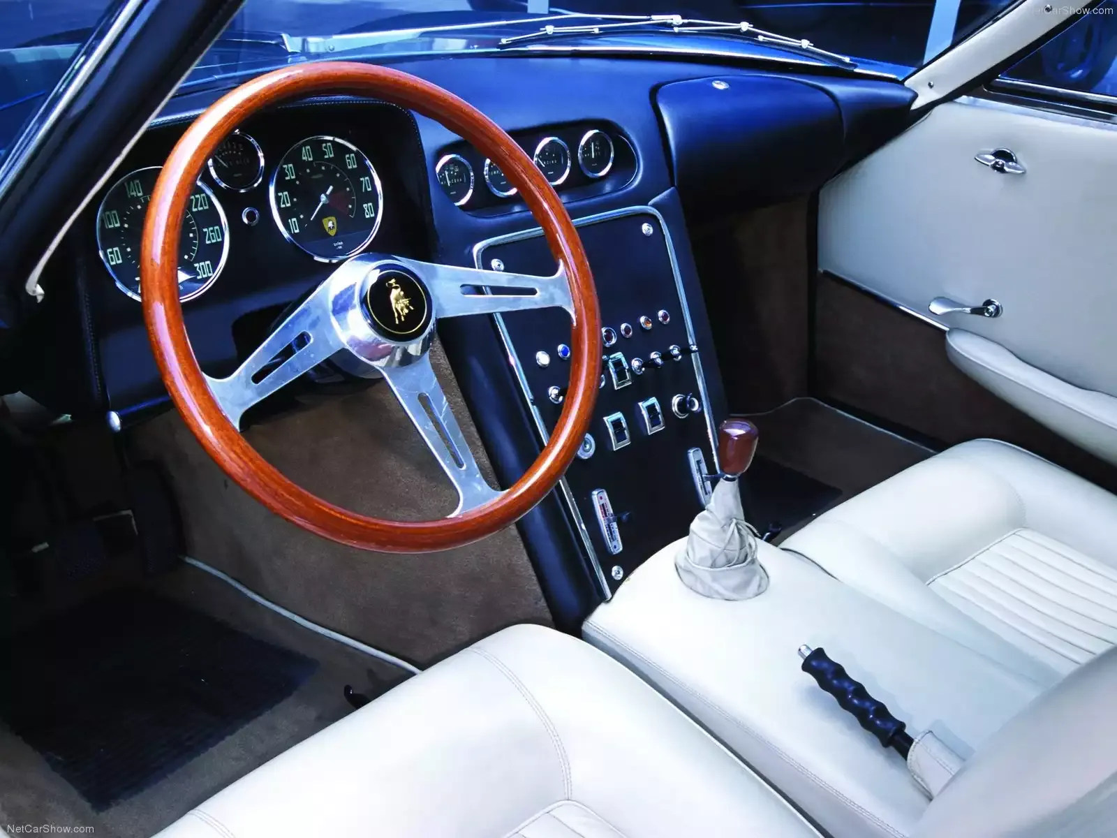 Hình ảnh siêu xe Lamborghini 350 GTV & nội ngoại thất