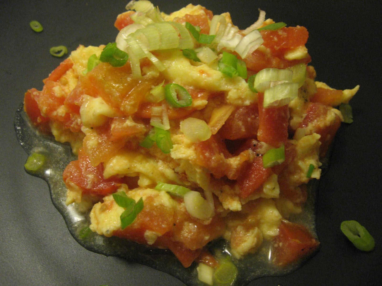 LtDan'sKitchen.com: Scrambled Eggs with Tomatoes - Chinese Version
