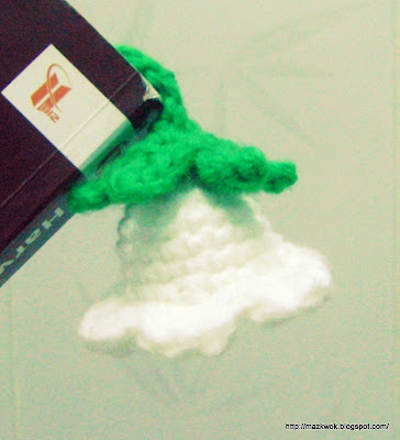 crochet bellflower bookmark