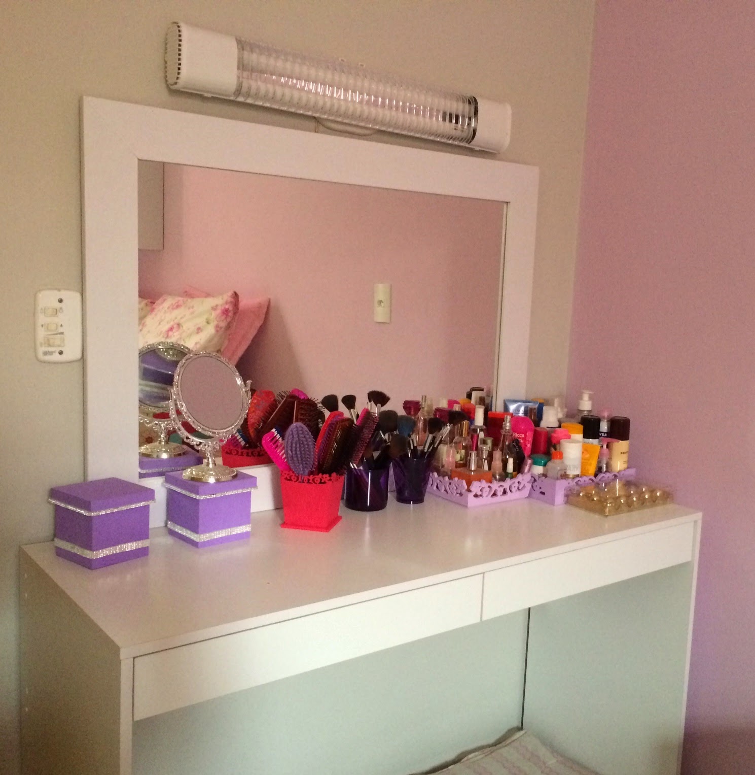 Leitora Moderna: Minha Penteadeira - Decorando o Quarto #03