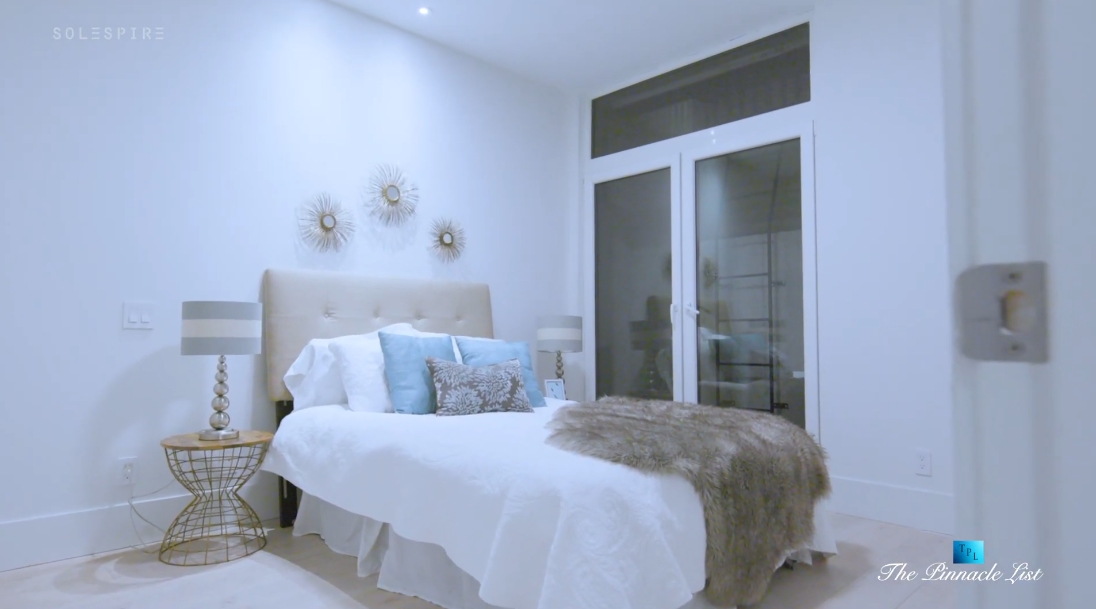 31 Interior Design Photos vs. 822 Cumberland Crescent, North Vancouver Luxury Home Tour