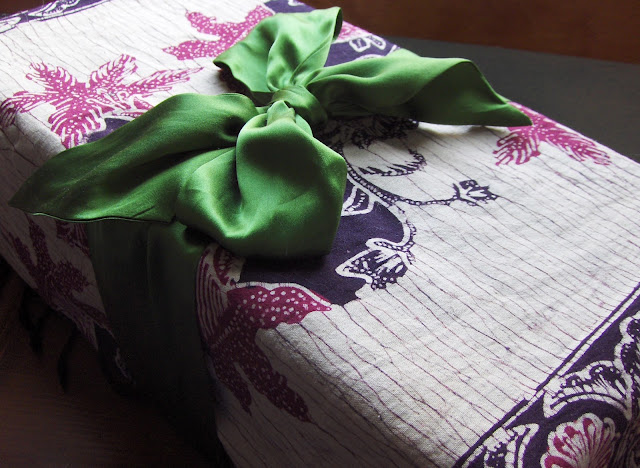 fabric gift wrapping
