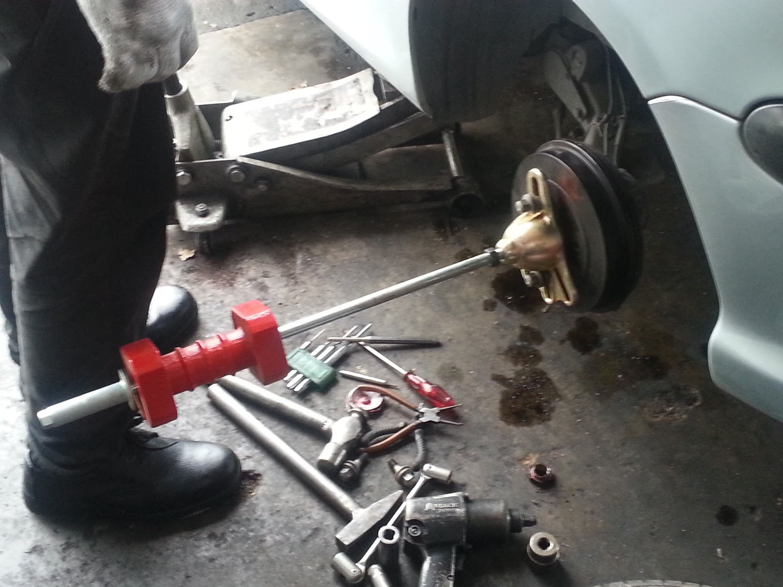 Adventures With My 206 And Citroen Evasion Peugeot 206 Rear Wheel Bearing