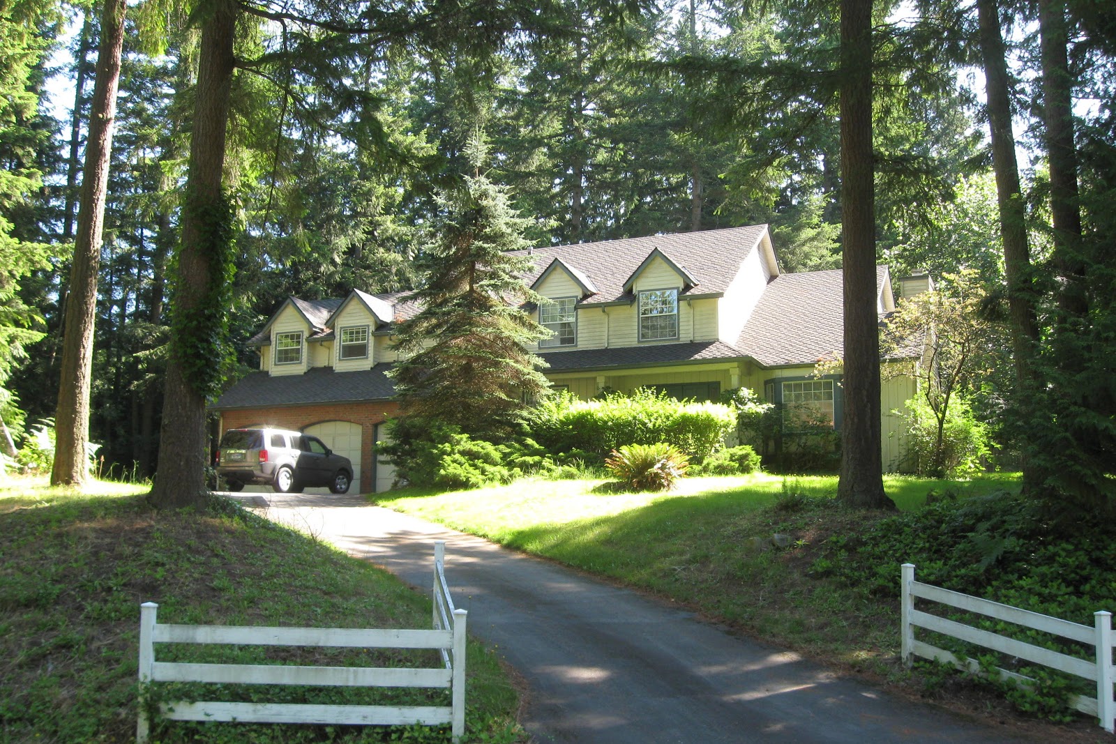 Macrotots Merry Christmas from Woodinville